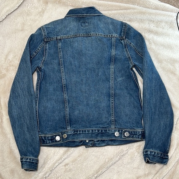 GAP Women’s Classic Icon Denim Blue Jean Jacket - Size XS - Picture 7 of 11